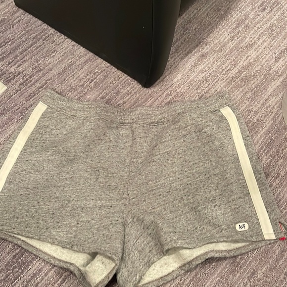 Sweat shorts - Picture 1 of 2